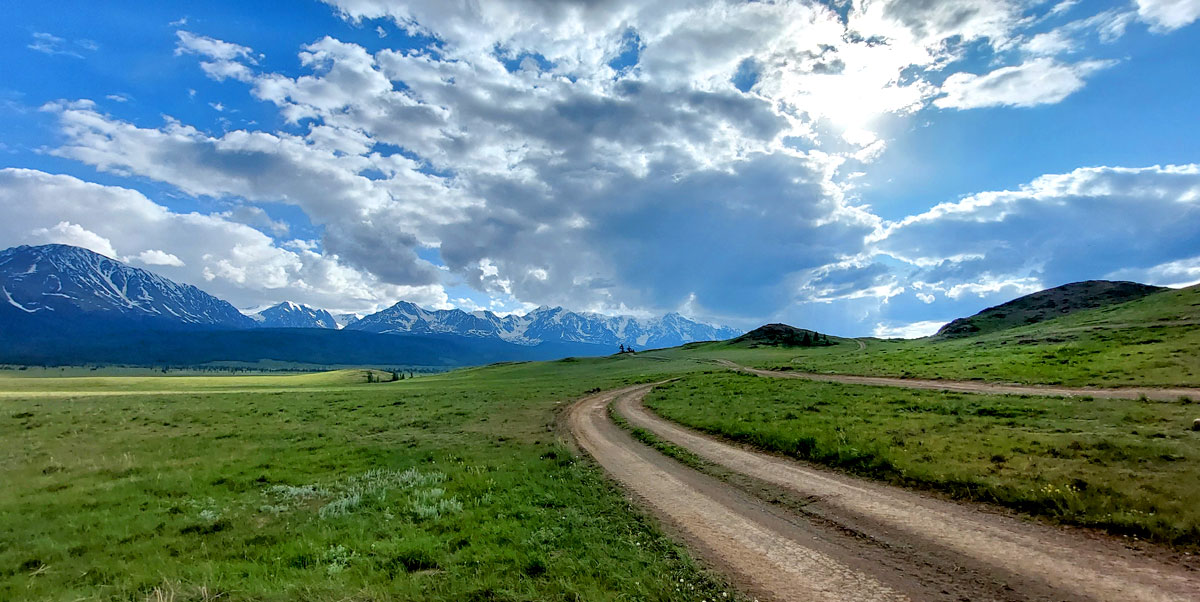 Горный лагерь на Алтае. Ущелье Актру (8/63)