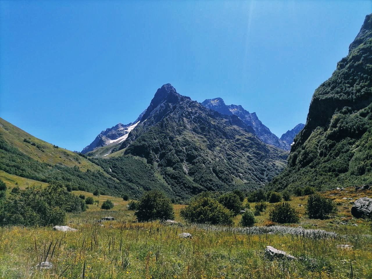 Красоты Домбая. Лучшие трекинги налегке (21/67)