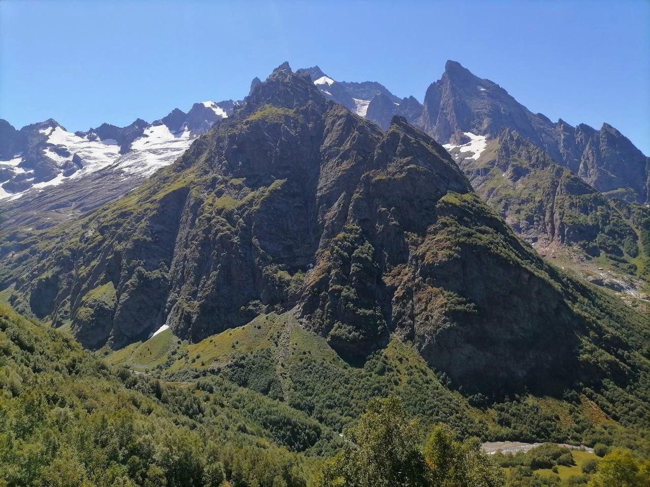 Красоты Домбая. Лучшие трекинги налегке (25/67)