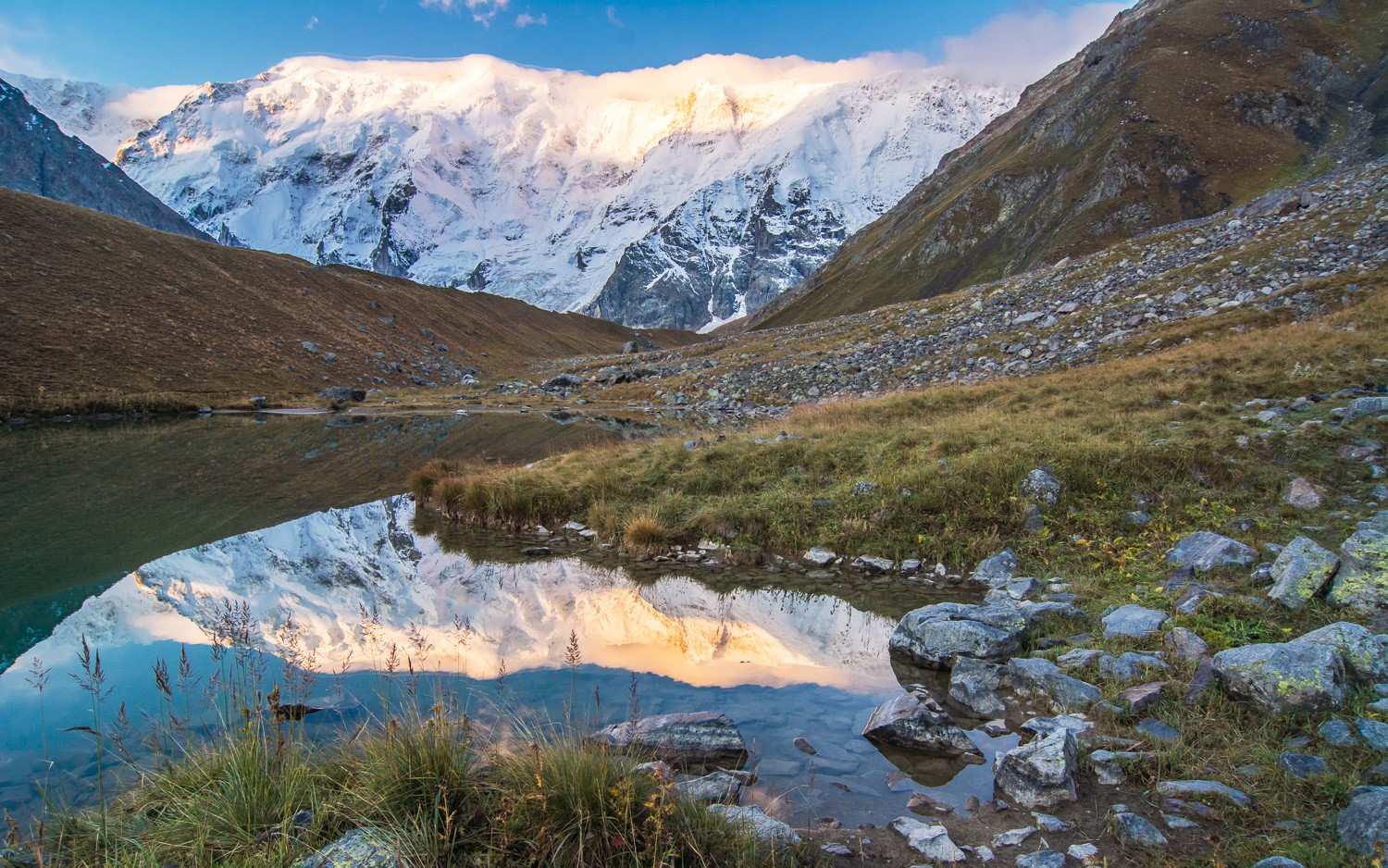 Горный лагерь в Безенги (8/11)