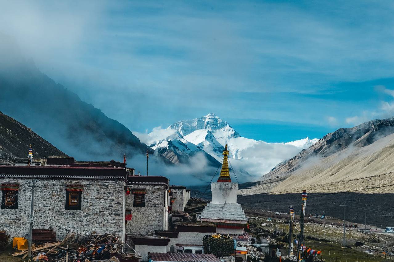 Тибет. Лхаса-Кайлаш. Тур с корой вокруг Кайлаша. Гид буддолог. Отели 4-5. (9/135)