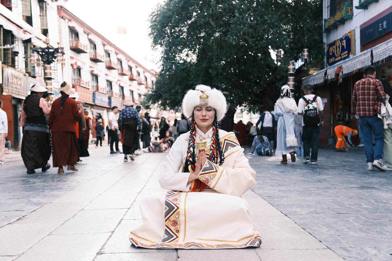 Тибет. Лхаса-Кайлаш. Тур с корой вокруг Кайлаша. Гид буддолог. Отели 4-5. (19/135)