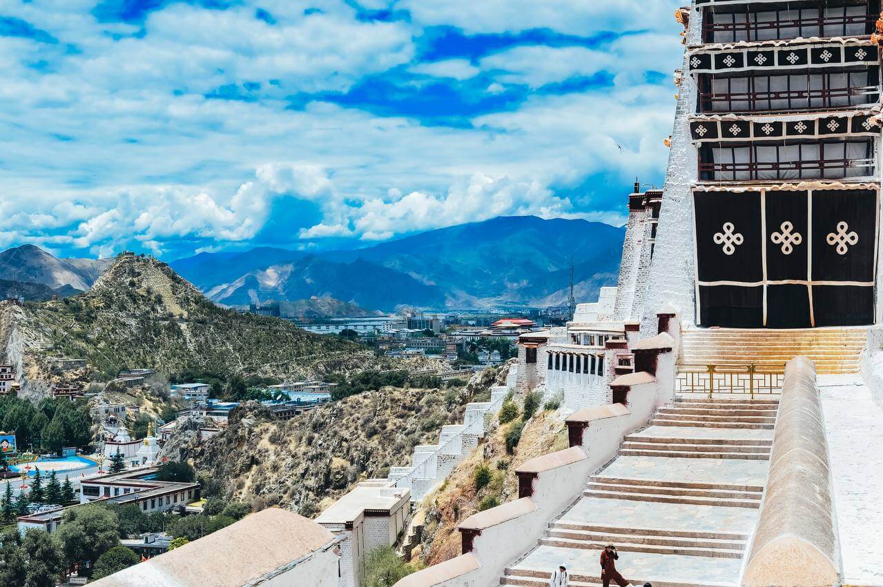 Тибет. Лхаса-Кайлаш. Тур с корой вокруг Кайлаша. Гид буддолог. Отели 4-5. (55/135)