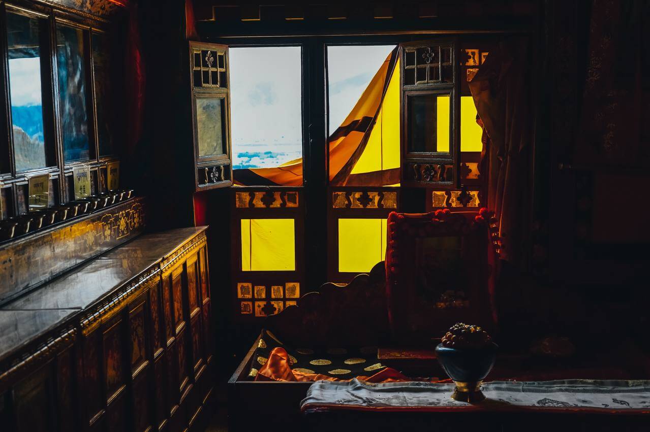 Тибет. Лхаса-Кайлаш. Тур с корой вокруг Кайлаша. Гид буддолог. Отели 4-5. (48/135)