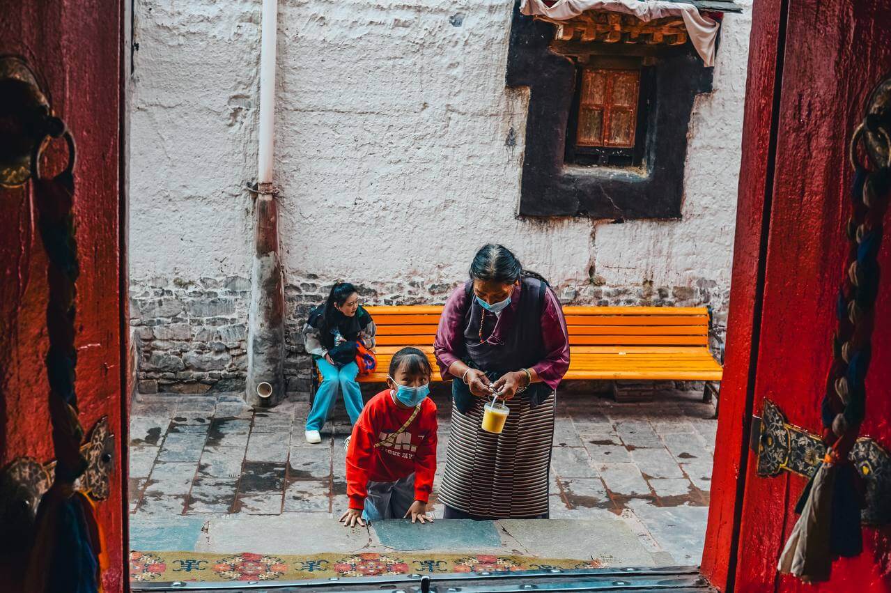 Тибет. Лхаса-Кайлаш. Тур с корой вокруг Кайлаша. Гид буддолог. Отели 4-5. (66/135)