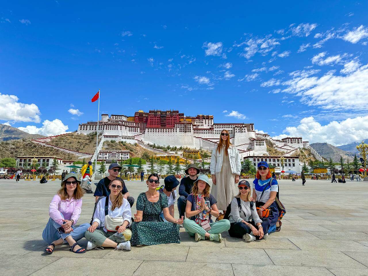 Тибет. Лхаса-Кайлаш. Тур с корой вокруг Кайлаша. Гид буддолог. Отели 4-5. (41/135)