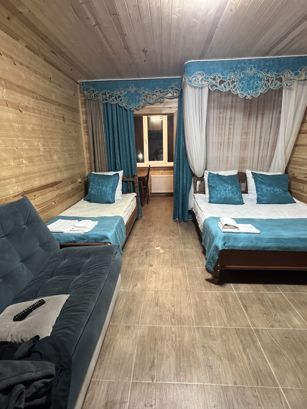 Архыз Домбай Эльбрус  за 3 дня и 2 ночи (6/12)