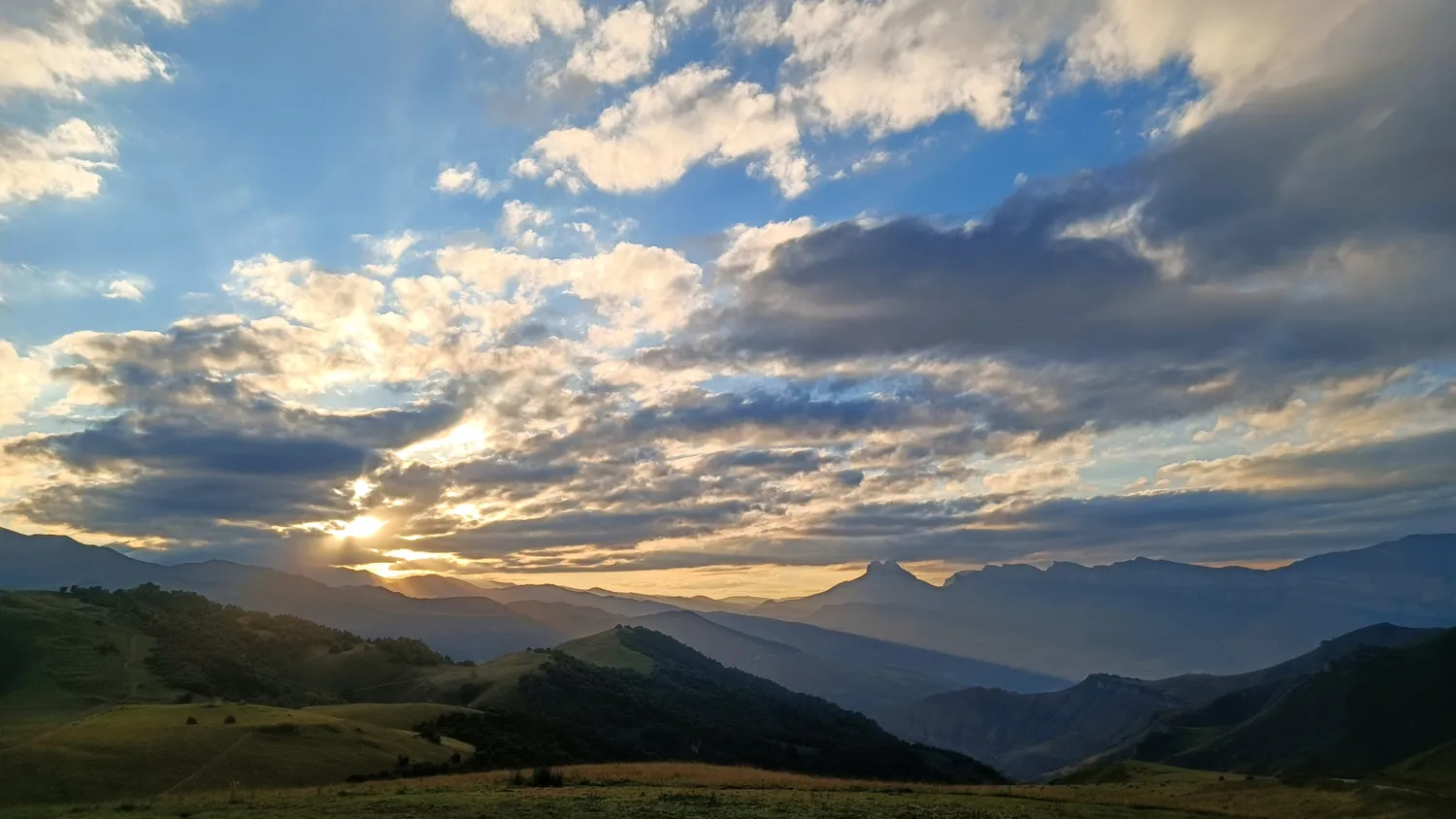 Кавказские каникулы: Эльбрус, Домбай, Осетия (20/35)