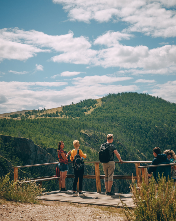 ТРИ БЕРЕГА БАЙКАЛА (6/39)