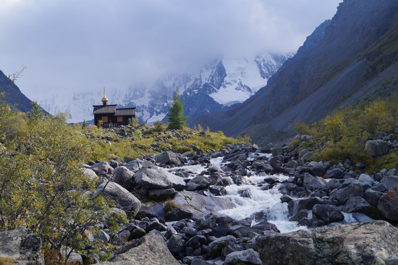 К подножью Белухи и Кучерлинскому озеру (2/43)