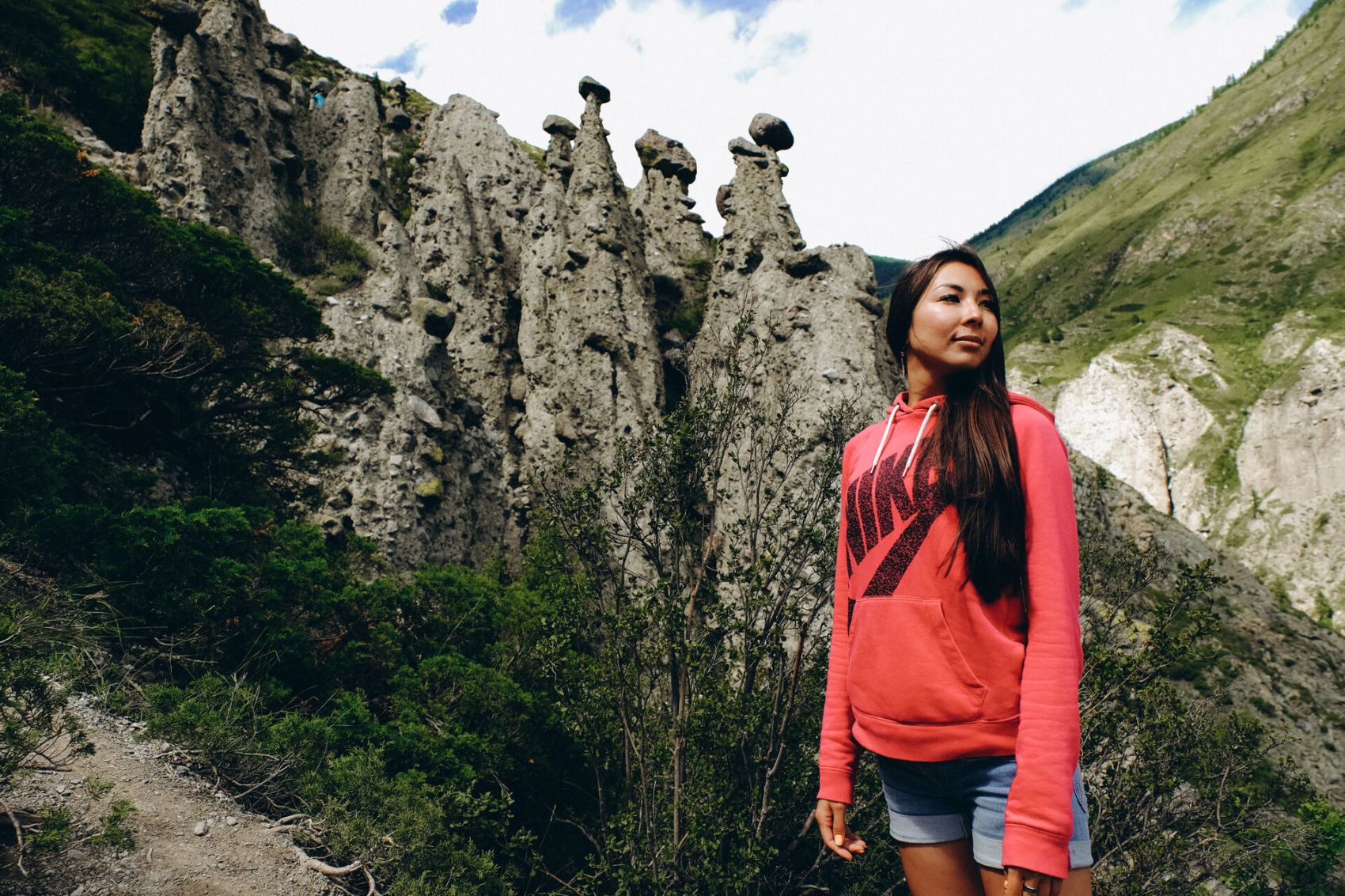 Алтайская Кругосветка 2026. Гейзерное озеро, шаман, Марс, Телецкое. (2/80)