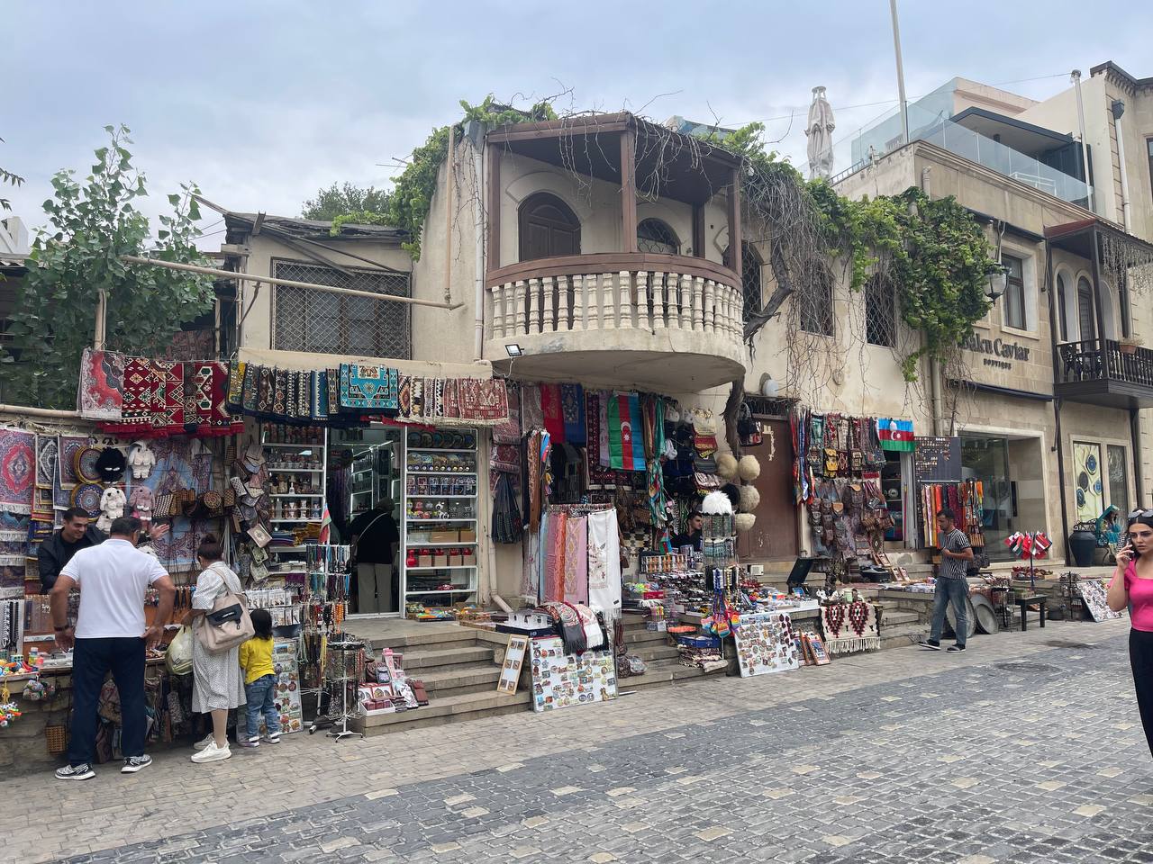 Азербайджан. 4 дня притяжения: история, современность, море и кухня. (121/157)