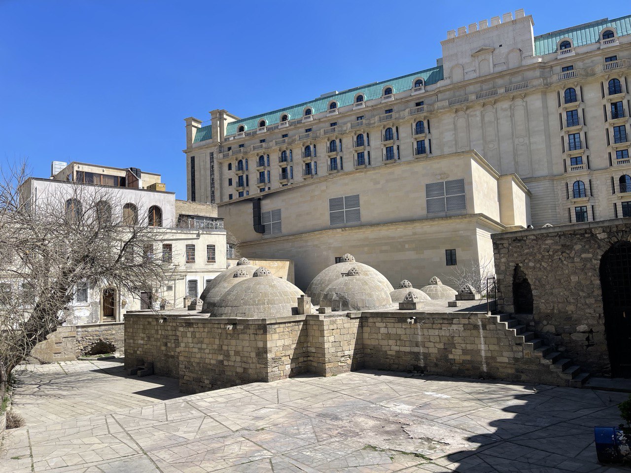 Азербайджан. 4 дня притяжения: история, современность, море и кухня. (69/157)