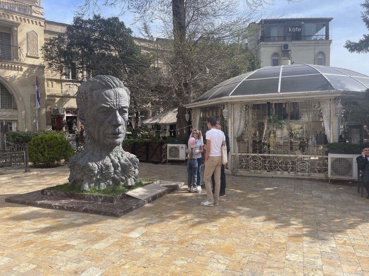 Азербайджан. 4 дня притяжения: история, современность, море и кухня. (25/157)