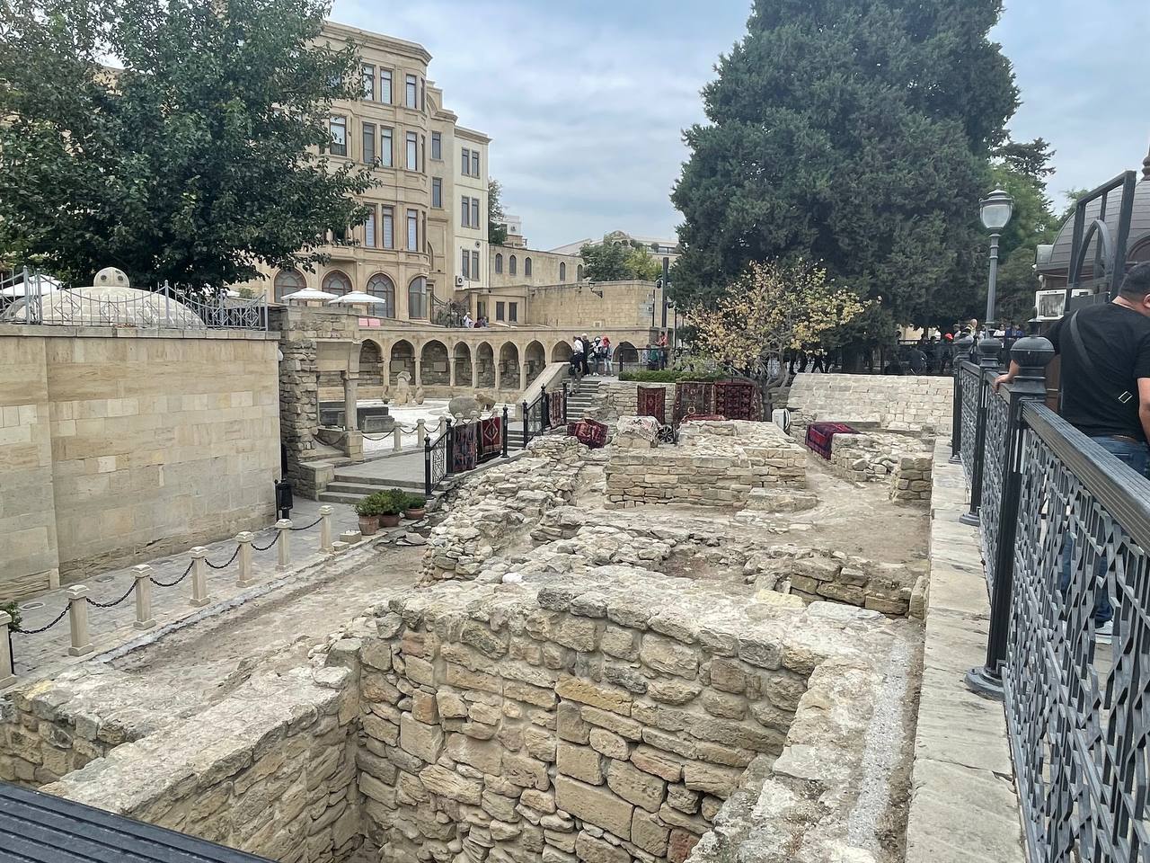 Азербайджан. 4 дня притяжения: история, современность, море и кухня. (116/157)