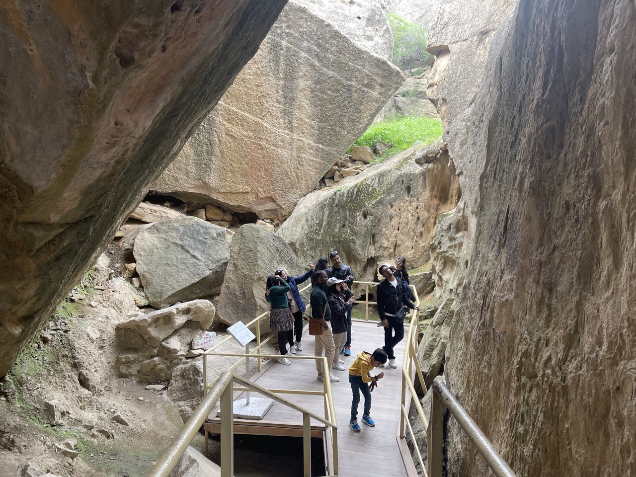 Азербайджан. 4 дня притяжения: история, современность, море и кухня. (10/157)