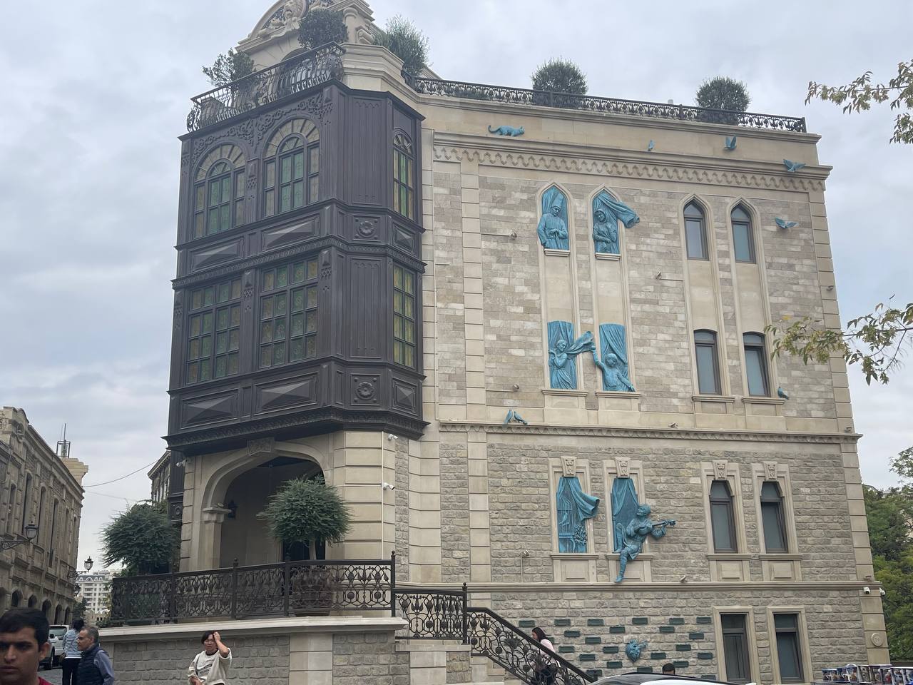 Азербайджан. 4 дня притяжения: история, современность, море и кухня. (111/157)