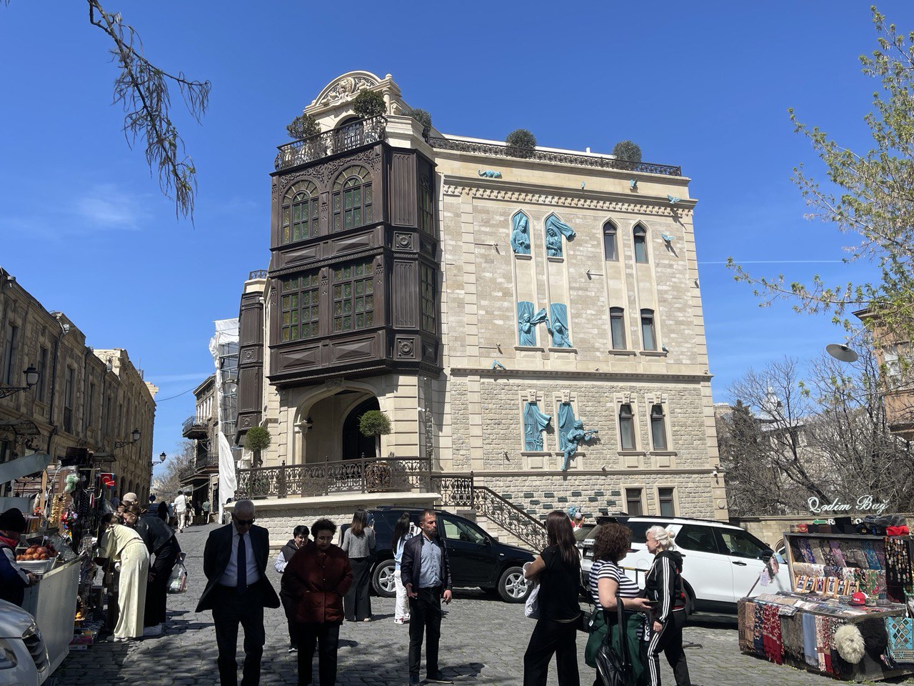 Азербайджан. 4 дня притяжения: история, современность, море и кухня. (36/157)