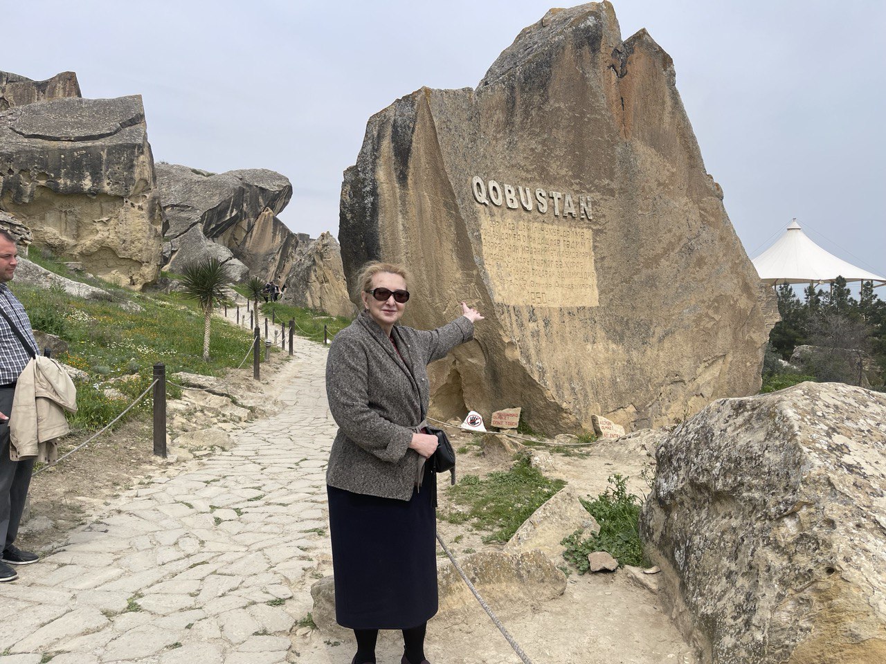 Азербайджан. 4 дня притяжения: история, современность, море и кухня. (2/157)