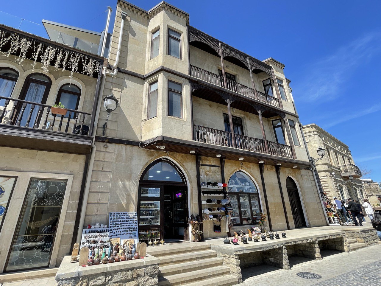 Азербайджан. 4 дня притяжения: история, современность, море и кухня. (53/157)