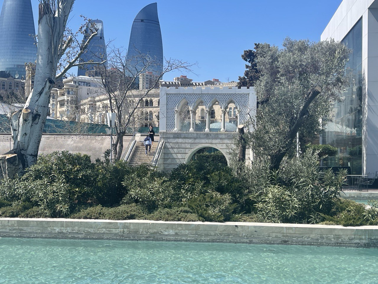 Азербайджан. 4 дня притяжения: история, современность, море и кухня. (72/157)