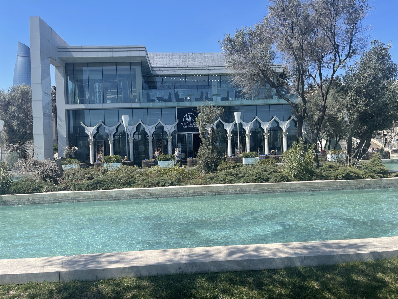 Азербайджан. 4 дня притяжения: история, современность, море и кухня. (75/157)