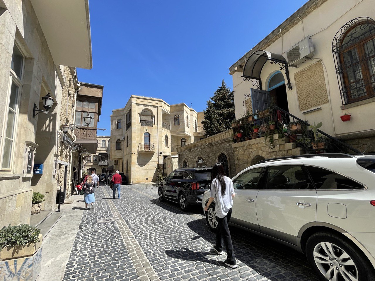 Азербайджан. 4 дня притяжения: история, современность, море и кухня. (67/157)