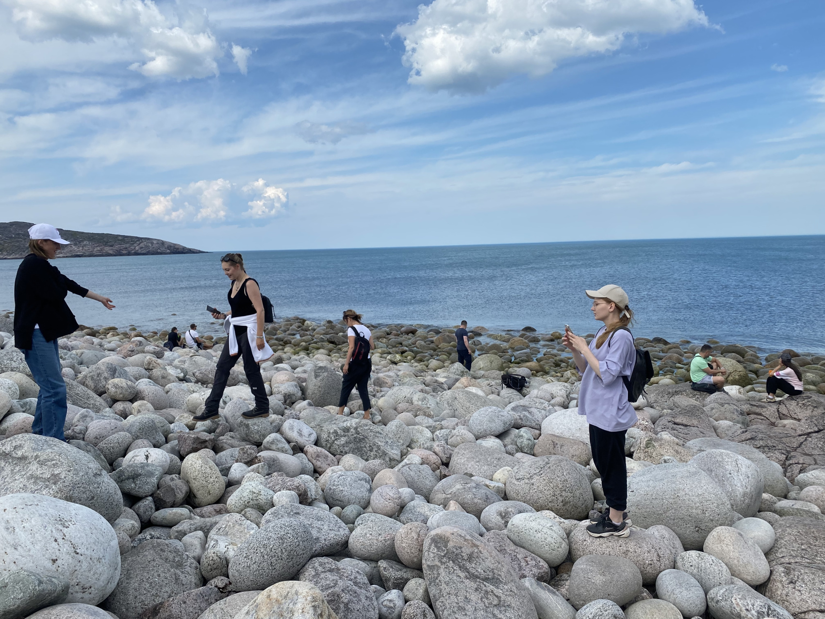 Увидеть все: киты, Териберка, морепродукты (7/24)