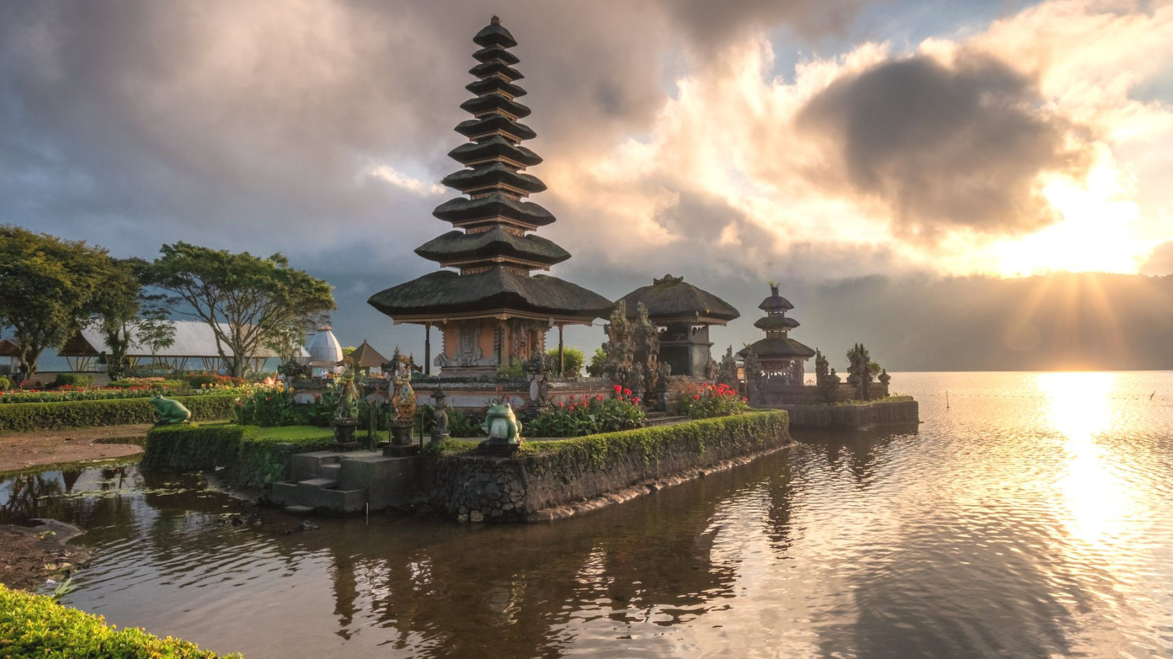 Тур по Индонезии: Ява и Бали за 12 дней. Вулканы, храмы и моря. (12/66)