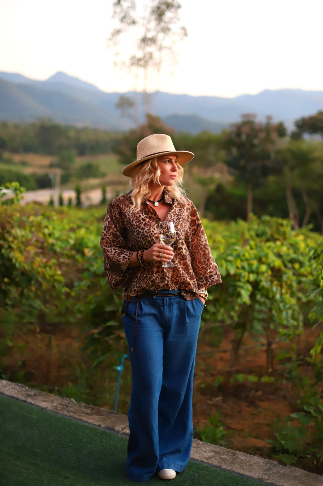 Страна миллиона пагод. Фотодевичник в Мьянме (11/49)