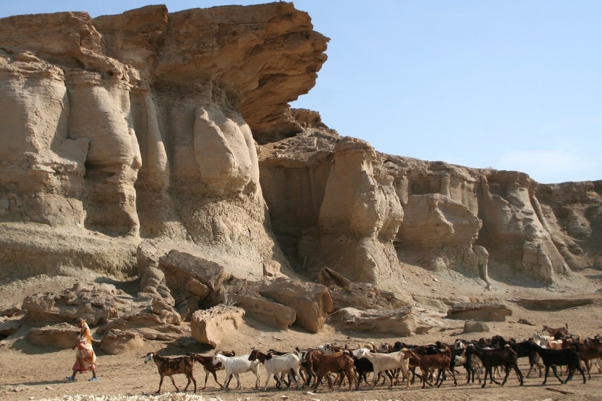 ТЕГЕРАН, пляжи БУШИРА и острова ПЕРСИДСКОГО залива (18/58)