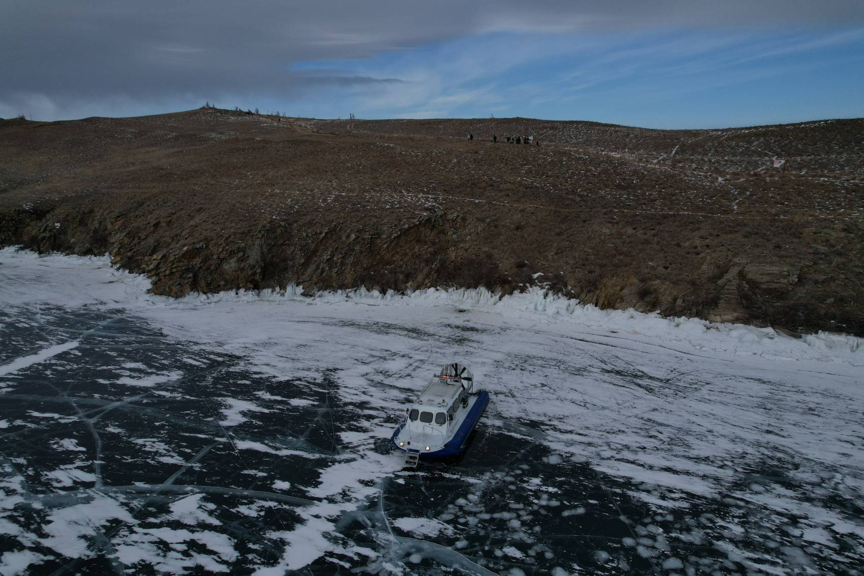 Лёд Байкала от Ольхона до Листвянки (16/45)