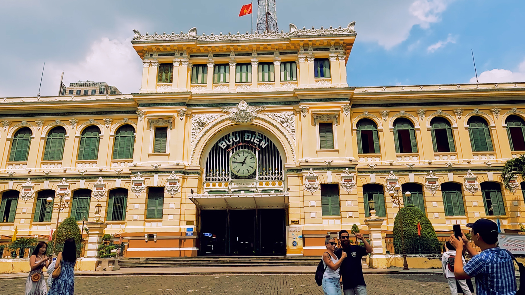 7-дневный тур по Вьетнаму в Ханой, залив Халонг, дельту Меконга и Хошимин (3/13)