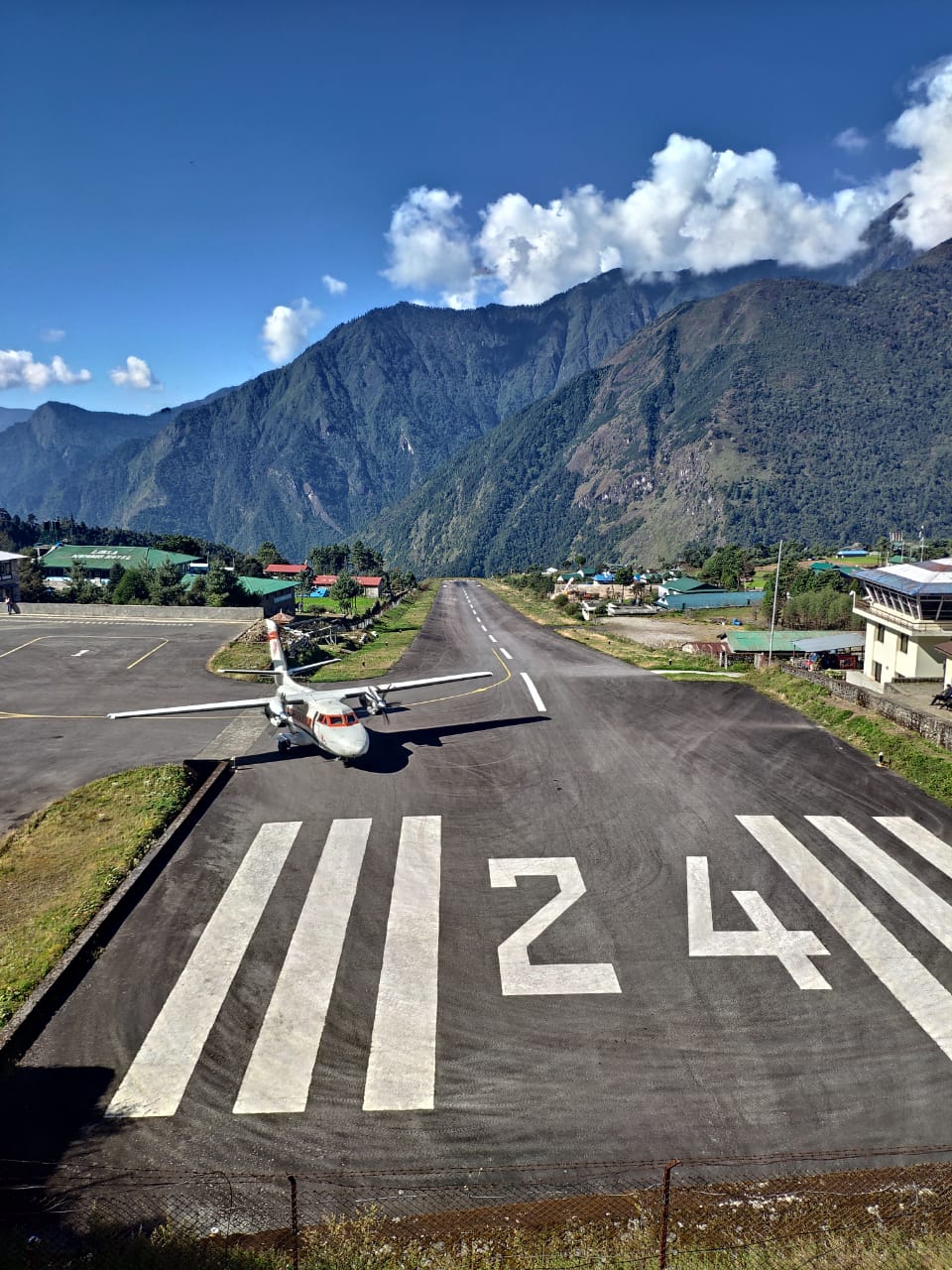 Базовый Лагерь Эвереста с русскоязычными гидами