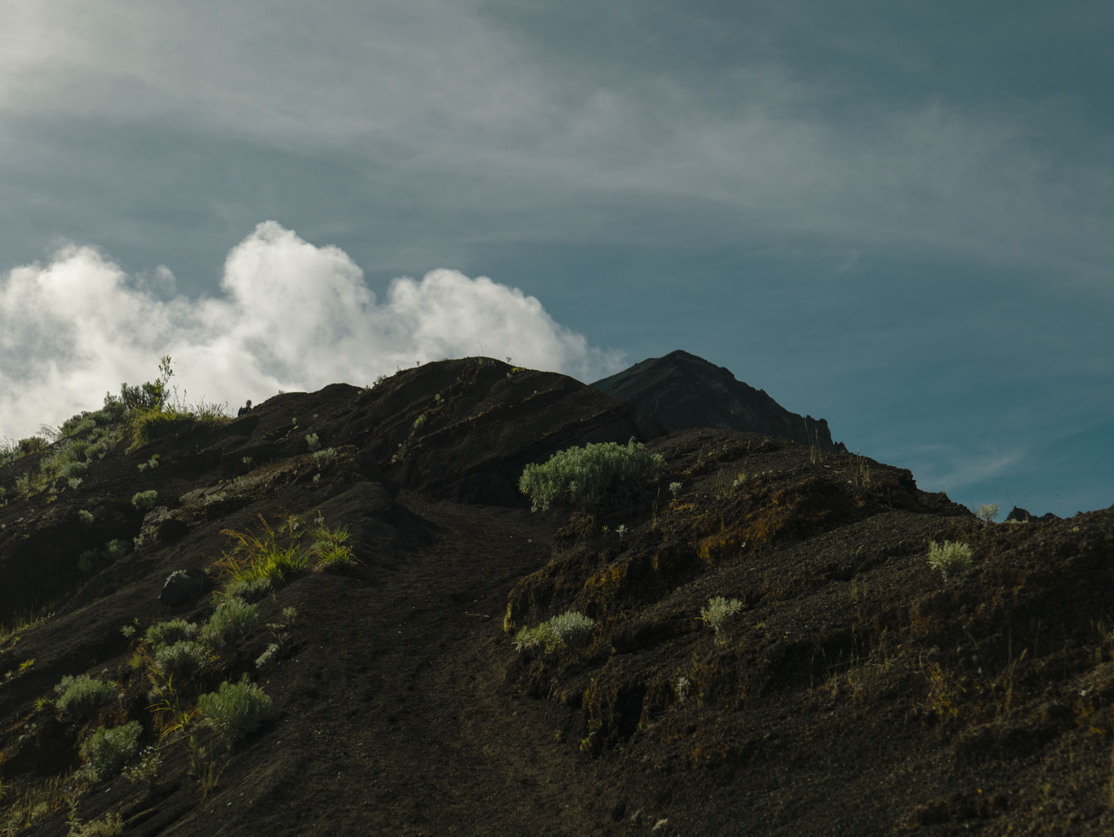 Восхождение на вулкан Риджани: Путешествие к небесам Ломбока (53/55)