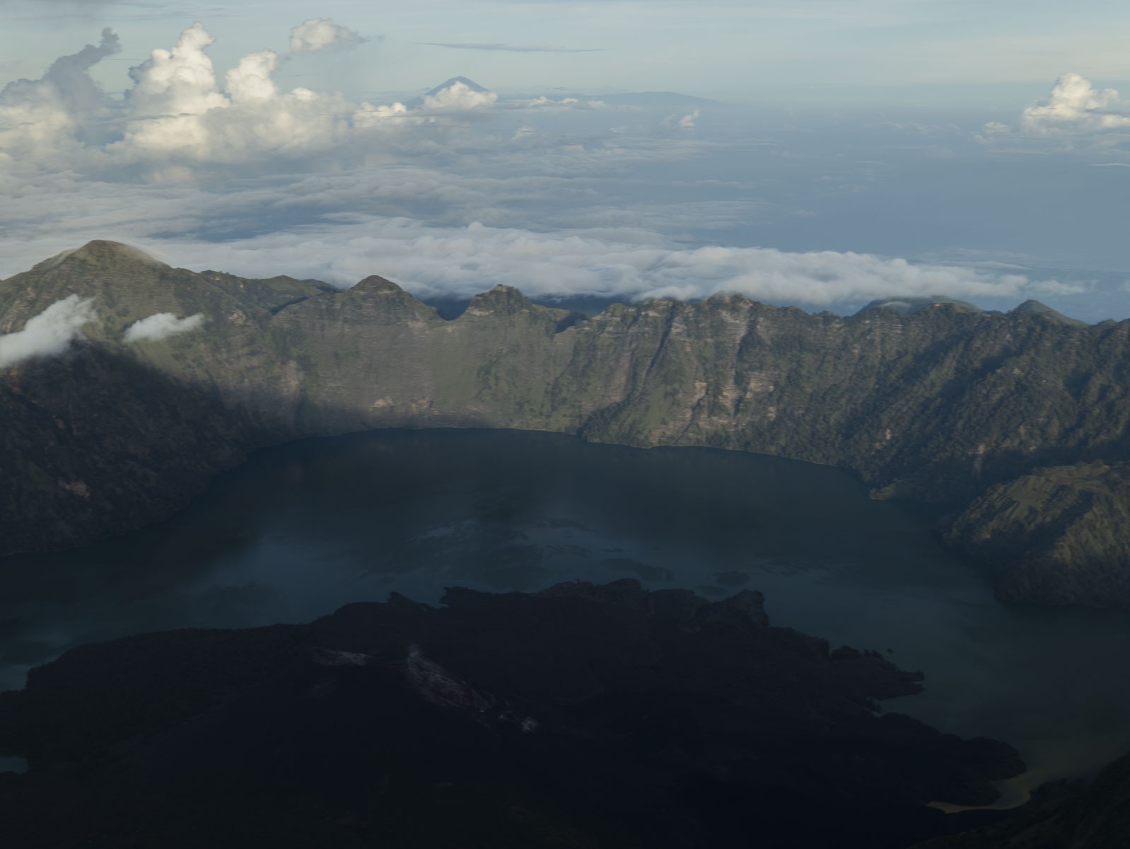 Восхождение на вулкан Риджани: Путешествие к небесам Ломбока (40/55)