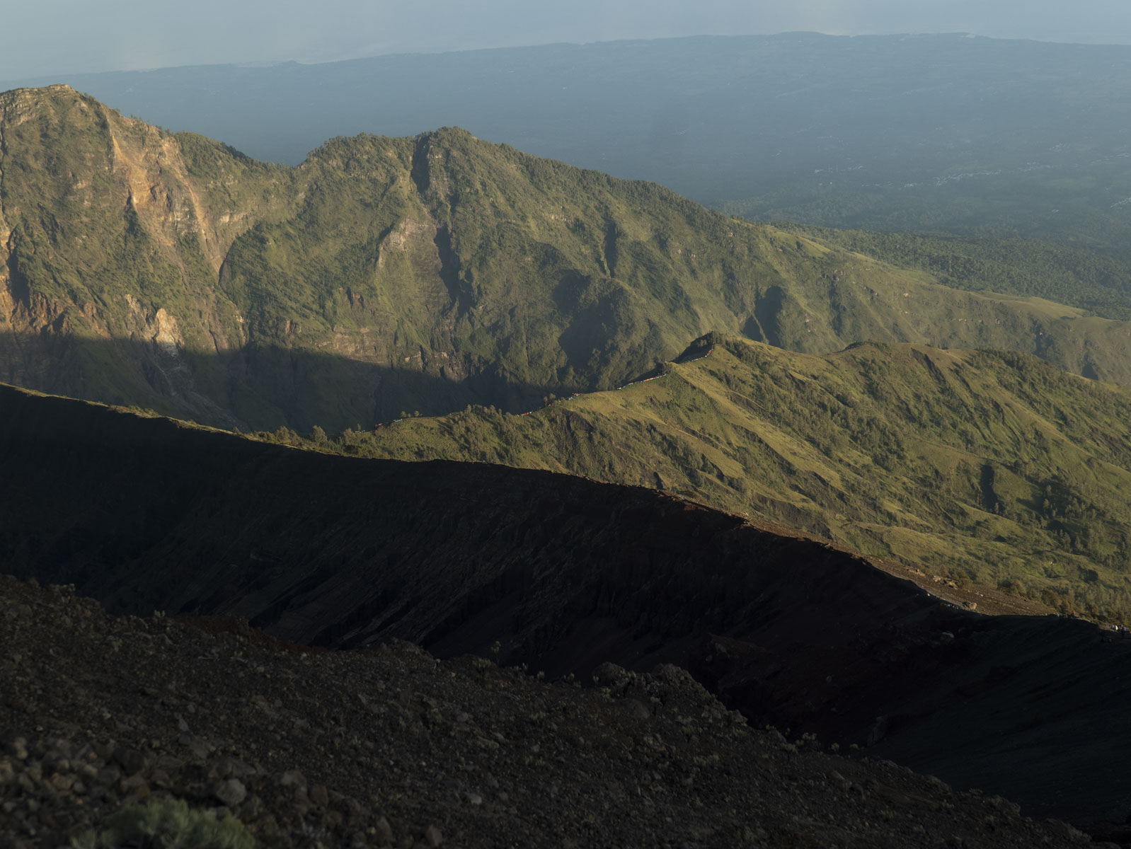 Восхождение на вулкан Риджани: Путешествие к небесам Ломбока (43/55)