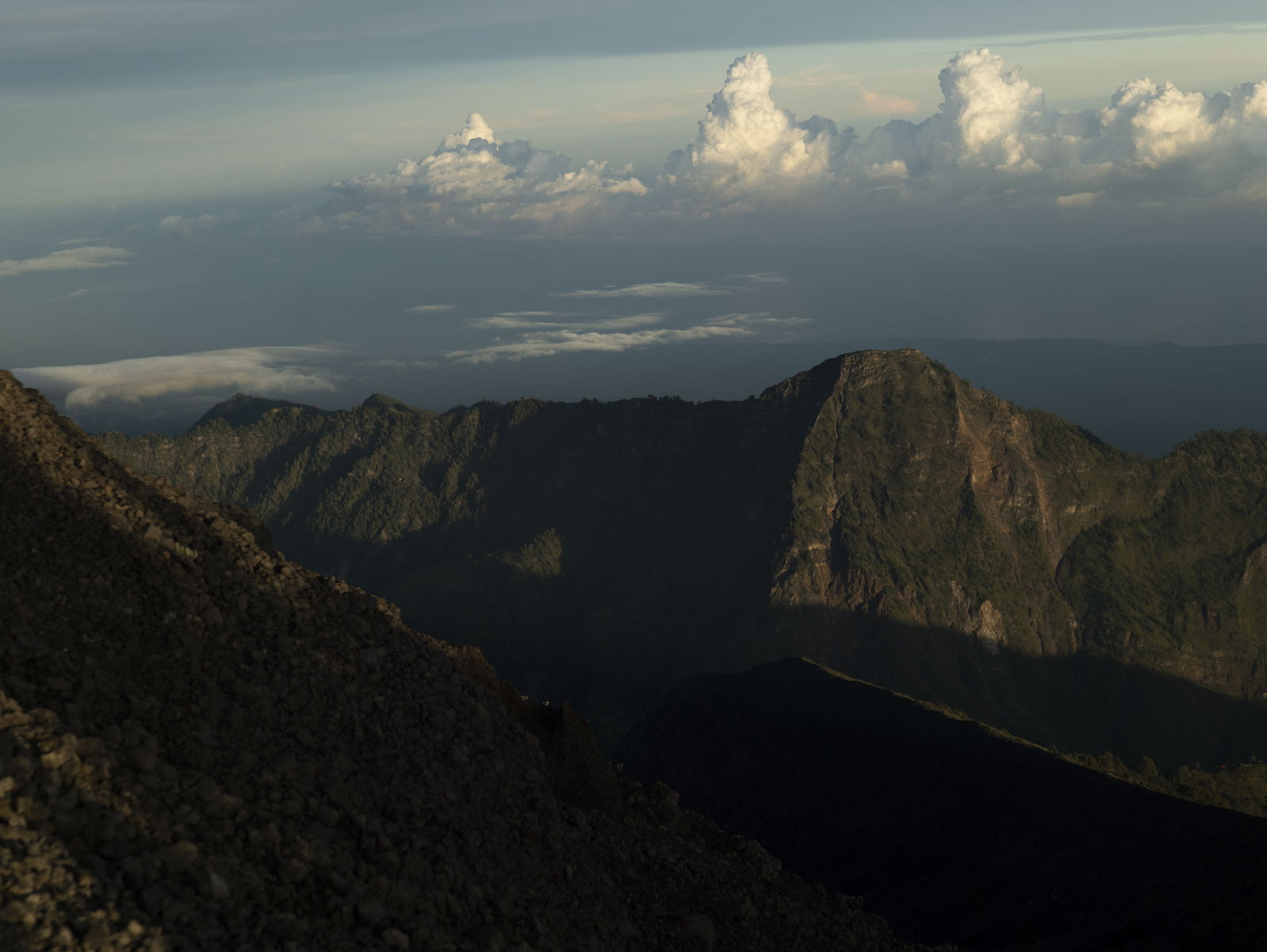 Восхождение на вулкан Риджани: Путешествие к небесам Ломбока (37/55)
