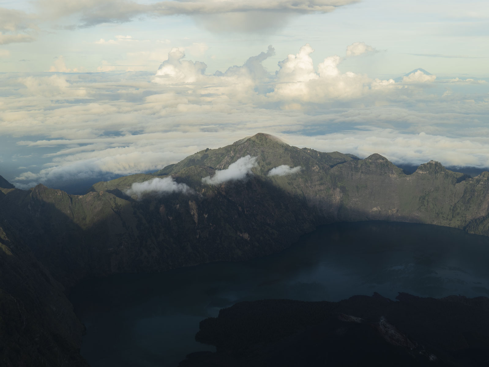 Восхождение на вулкан Риджани: Путешествие к небесам Ломбока (39/55)