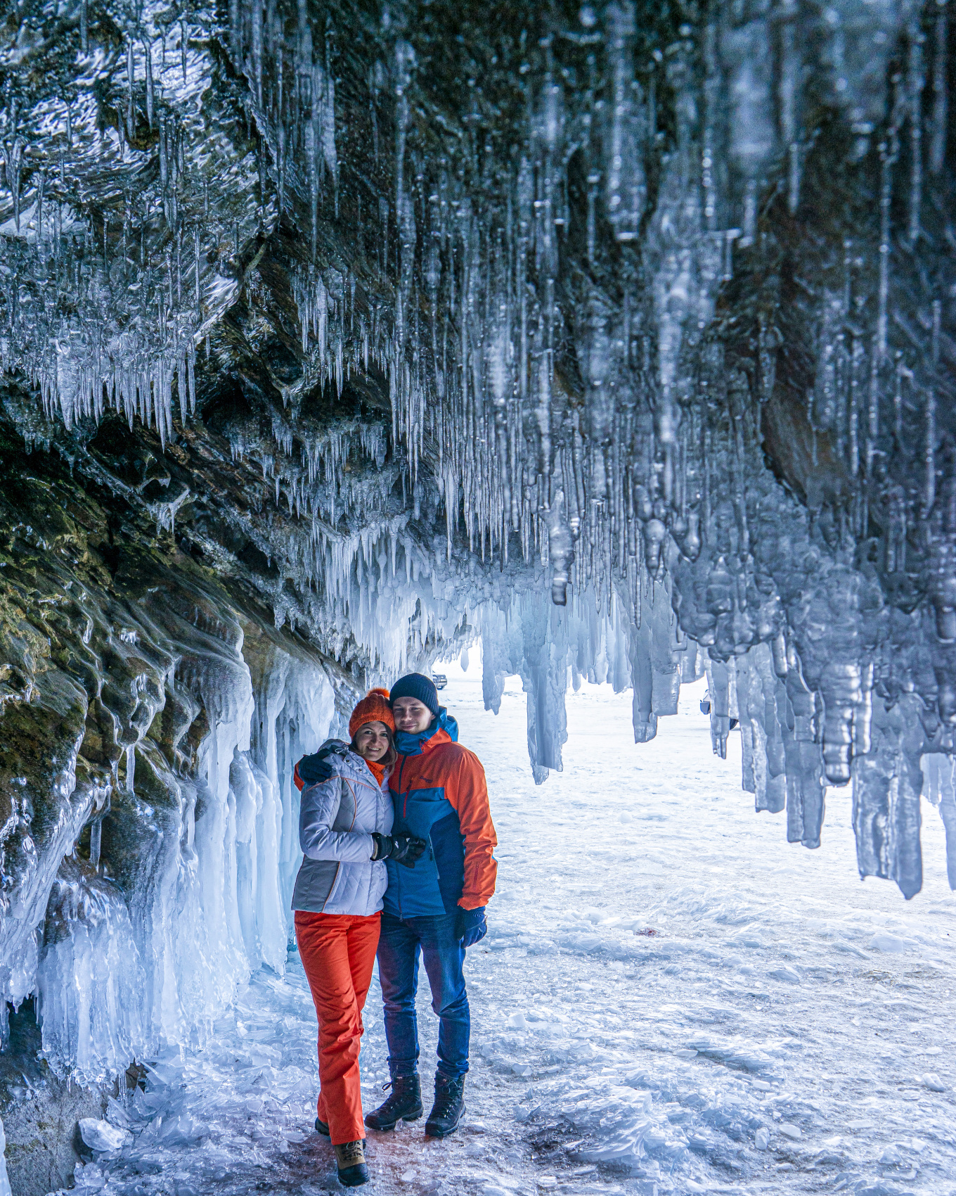 Лёд Байкала. Иркутская и Бурятская стороны. С пересечением озера! (6/23)
