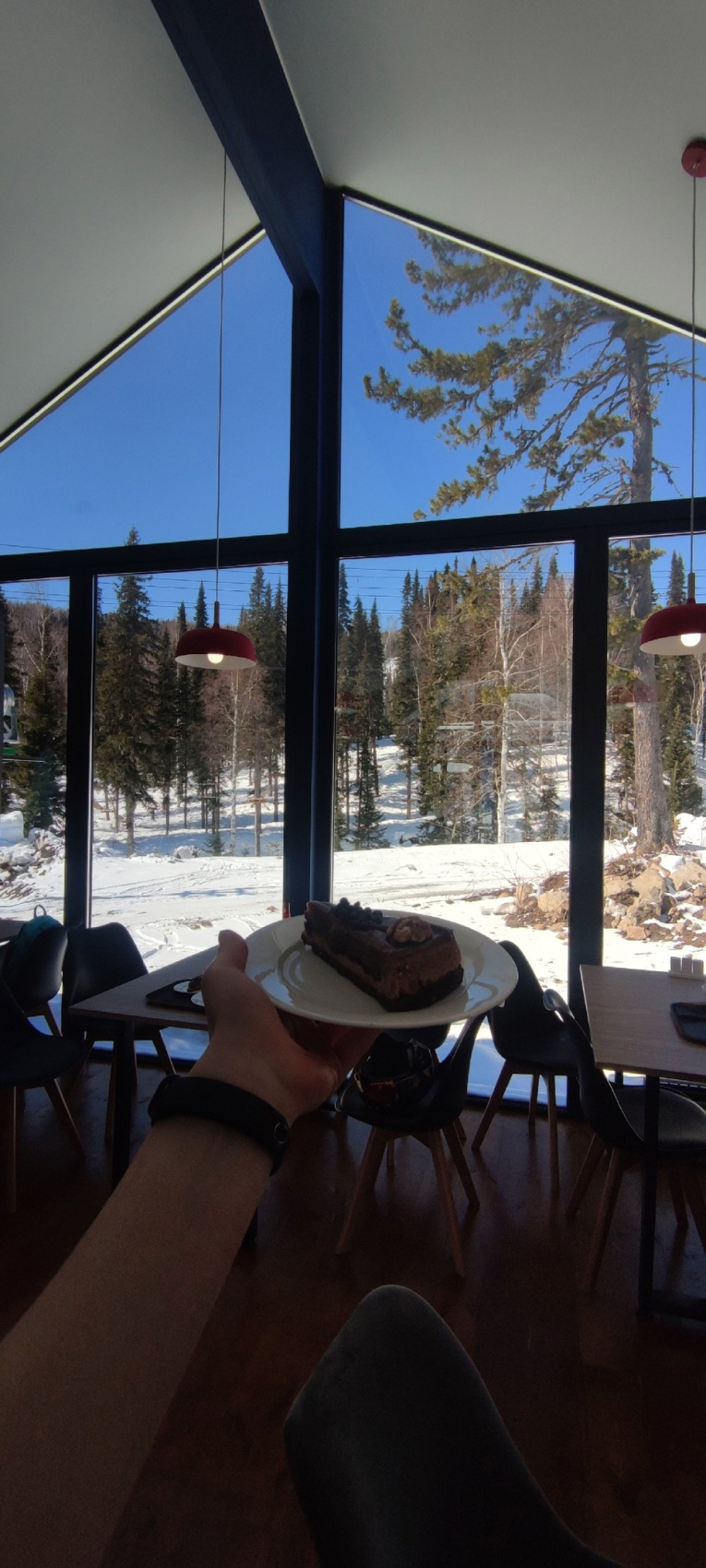 Яркий Шерегеш (10/48)