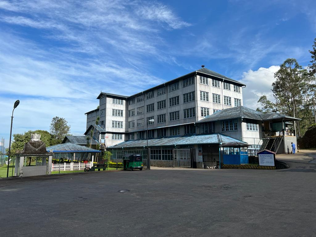 Встреча со Шри-Ланкой забираем из любого города Шри-Ланки (9/27)