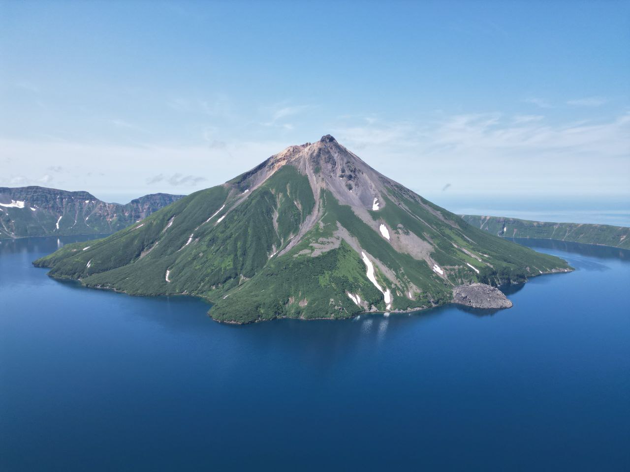 Северные Курилы - вулканы Дальнего Востока (2/31)