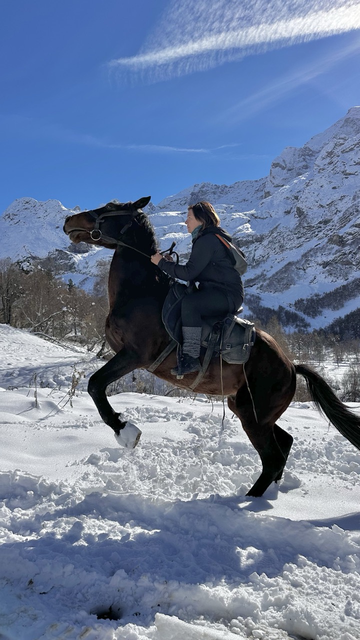Конный тур в мини-группе Зимний Архыз (17/36)