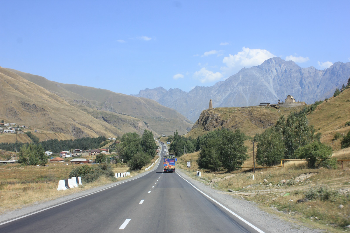 В гости к ГОРЦАМ. Тайны ХЕВСУРЕТИ и ТУШЕТИ (3/93)