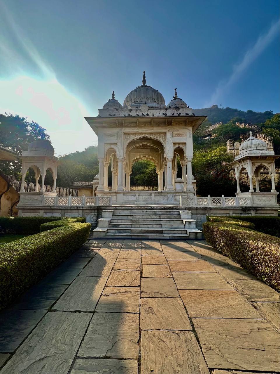 Индия: две даты: Ночь Шивы (10-20.02) и Фестиваль Холи (2-12.03) (7/94)