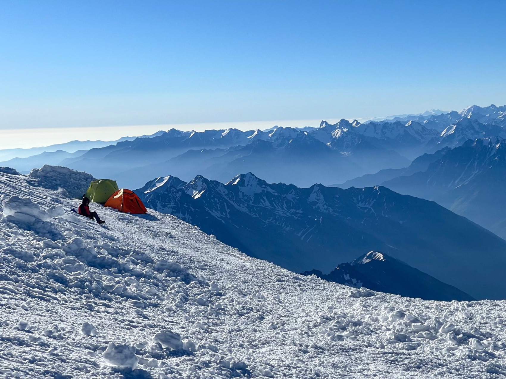 Восхождение на Эльбрус по программе “Крест с севера” (3/9)