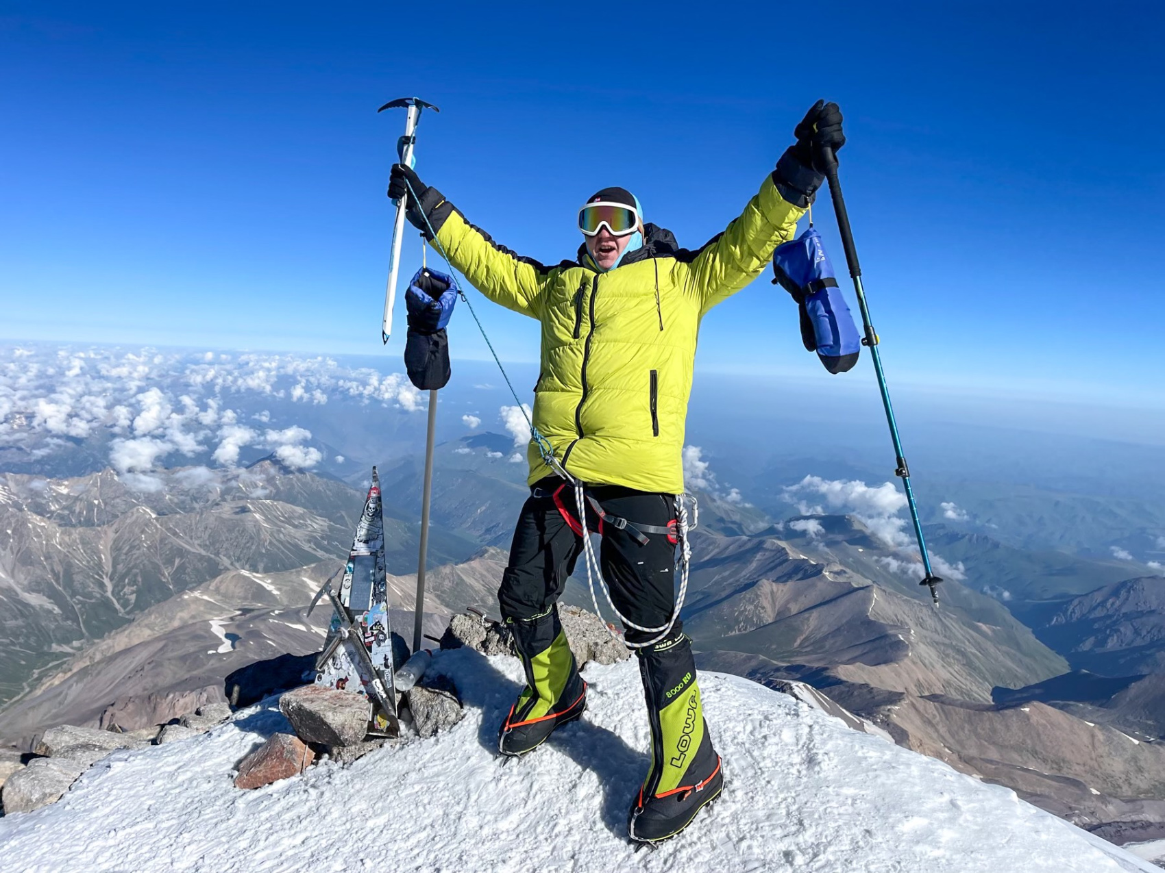 Восхождение на Эльбрус по программе “Крест с юга” (3/9)