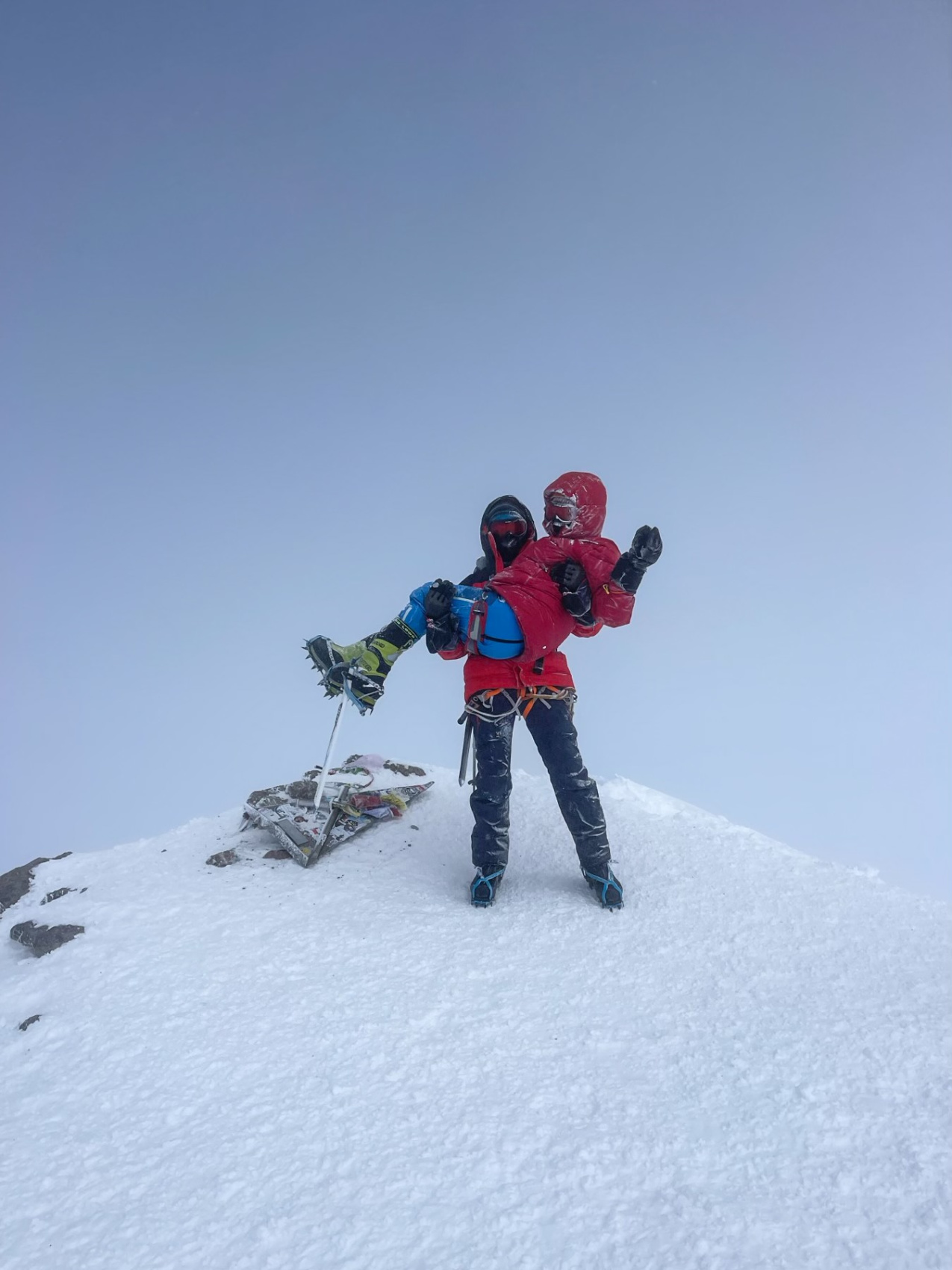 Восхождение на Эльбрус, траверс с юга на север (5/8)