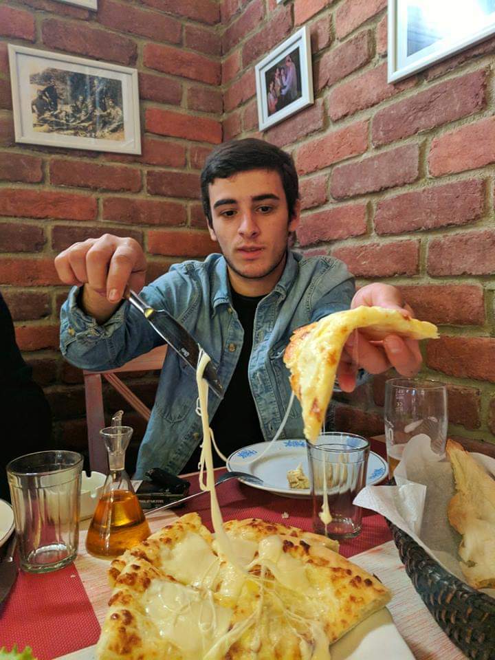 Атмосферная  Грузия с морем, сбором винограда и изготовлением вина (3/35)